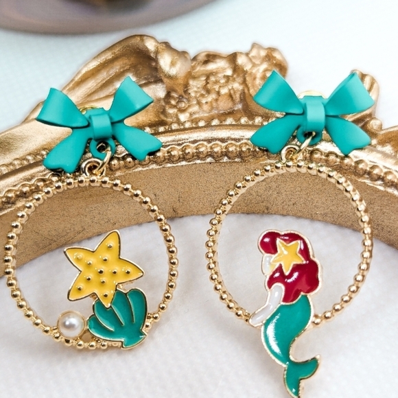 Little Mermaid Ariel Drop Earrings Disneybound Sea & Starfish Gift - Picture 11 of 12